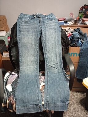 refuge Women's Light Blue Flare Jeans